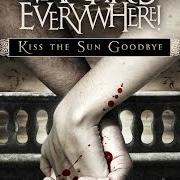 El texto musical CHILDREN OF THE NIGHT de VAMPIRES EVERYWHERE también está presente en el álbum Kiss the sun goodbye (2011)