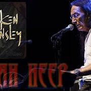 El texto musical (THIS) BLEEDING HEART de KEN HENSLEY también está presente en el álbum Love and other mysteries (2012)