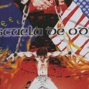 El texto musical ESCUPIENDO EN LA PALABRA FASCISTA de ESCUELA DE ODIO también está presente en el álbum Cuando los mudos griten, los sordos sentiran el miedo (2000)