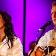 El texto musical HE TOUCHED ME de JOEY AND RORY también está presente en el álbum Hymns (2016)