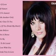 El texto musical THIS GIRL'S IN LOVE WITH YOU de RUMER también está presente en el álbum This girl's in love (a bacharach & david songbook) (2016)