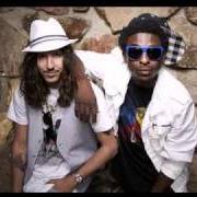 El texto musical ROCK N ROLL OR ROCK N ROLL (REMIX) de SHWAYZE también está presente en el álbum Let it beat (2009)