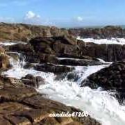 El texto musical LE TEMPS QUI PASSE de ALAIN BARRIÈRE también está presente en el álbum La mer est là (1983)