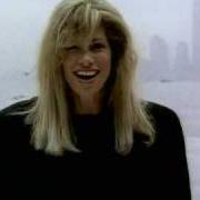 El texto musical POOR BUTTERFLY de CARLY SIMON también está presente en el álbum Working girl (original soundtrack album) (1988)