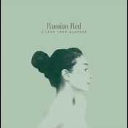 El texto musical KISS MY ELBOW de RUSSIAN RED también está presente en el álbum I love your glasses (2008)