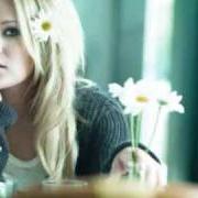 El texto musical TEMPORARY HOME de CARRIE UNDERWOOD también está presente en el álbum Play on (2009)