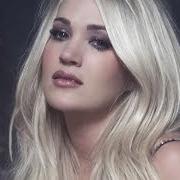 El texto musical LOVE WINS de CARRIE UNDERWOOD también está presente en el álbum Cry pretty (2018)