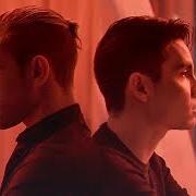 El texto musical TRUST de SAM TSUI también está presente en el álbum Trust (2018)