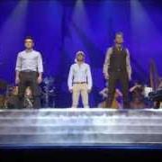 El texto musical FRIENDS IN LOW PLACES de CELTIC THUNDER también está presente en el álbum Voyage (2012)