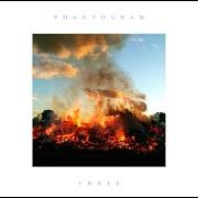 El texto musical BARKING DOG de PHANTOGRAM también está presente en el álbum Three (2016)