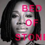El texto musical DEAD AGAIN de ASA también está presente en el álbum Bed of stone (2014)
