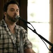 El texto musical RUNNIN OUTTA MOONLIGHT de RANDY HOUSER también está presente en el álbum How country feels (2013)