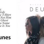 El texto musical WHITE T-SHIRT de MEGAN & LIZ también está presente en el álbum Deux (2016)