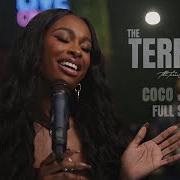 El texto musical DÉJÀ VU de COCO JONES también está presente en el álbum Made of (2013)