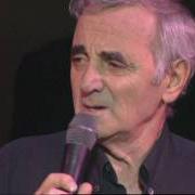 El texto musical LE TEMPS DES CARESSES de CHARLES AZNAVOUR también está presente en el álbum La mamma (1963)