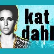 El texto musical NADIE ME QUIERA de KAT DAHLIA también está presente en el álbum Seven (2020)