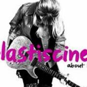 El texto musical BARCELONA de PLASTISCINES también está presente en el álbum About love (2009)