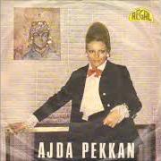 El texto musical DÖNMEM SANA de AJDA PEKKAN también está presente en el álbum Ajda pekkan (1968) (1968)