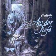 El texto musical SCHWARZES BLUT de ASP también está presente en el álbum Aus der tiefe (2005)