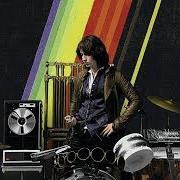 El texto musical OUT OF THE BLUE de JULIAN CASABLANCAS también está presente en el álbum Phrazes for the young (2009)