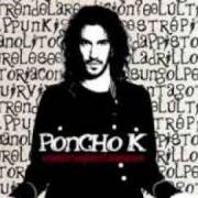 El texto musical PISTOLAS de PONCHO K también está presente en el álbum Una historia con las manos (2010)