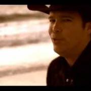 El texto musical FEELS SO RIGHT de CLAY WALKER también está presente en el álbum She won't be lonely long (2010)