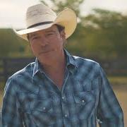 El texto musical ANYTHING TO DO WITH YOU de CLAY WALKER también está presente en el álbum Texas to tennessee (2021)