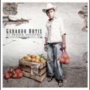 El texto musical SOY CARO de GERARDO ORTIZ también está presente en el álbum El primer ministro (2016)