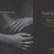 El texto musical RUNNING FOR COVER de NOAH GUNDERSEN también está presente en el álbum Carry the ghost (2015)