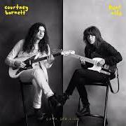 El texto musical OUTTA THE WOODWORK de COURTNEY BARNETT también está presente en el álbum Lotta sea lice (2017)