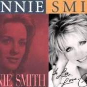 El texto musical THE HURTIN'S ALL OVER de CONNIE SMITH también está presente en el álbum Downtown country (1967)