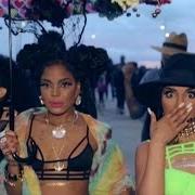 El texto musical WIMBLEDON de RICH WHITE LADIES también está presente en el álbum Rich white ladies (2015)