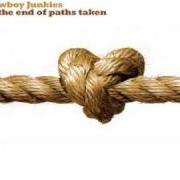 El texto musical SOMEDAY SOON de COWBOY JUNKIES también está presente en el álbum At the end of paths taken (2007)