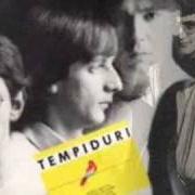 El texto musical IL NOSTRO R&B de CRISTIANO DE ANDRÈ también está presente en el álbum Chiamali tempi duri (1982)