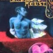 El texto musical DISTANT SUN de CROWDED HOUSE también está presente en el álbum Recurring dream (1999)