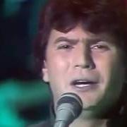 El texto musical REVOLUCION de DANIEL BALAVOINE también está presente en el álbum Loin des yeux de l'occident (1983)