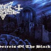 El texto musical THE DARK AGE HAS ARRIVED de DARK FUNERAL también está presente en el álbum The secrets of the black arts (1996)