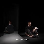 El texto musical WHISPERERS de LOÏC NOTTET también está presente en el álbum Selfocracy (2017)