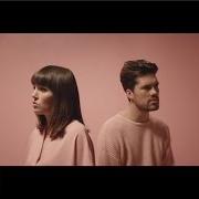 El texto musical LIVEWIRE de OH WONDER también está presente en el álbum Oh wonder (2015)