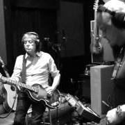 El texto musical WHOLE LOTTA LOVE de HOLLYWOOD VAMPIRES también está presente en el álbum Hollywood vampires (2015)