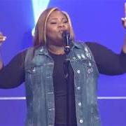 El texto musical BREAK EVERY CHAIN de TASHA COBBS LEONARD también está presente en el álbum Grace (2013)