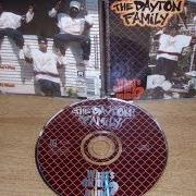 El texto musical THRU A THANG de THE DAYTON FAMILY también está presente en el álbum What's on my mind? (1995)