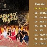 El texto musical SAY YES de TWICE también está presente en el álbum Summer nights (2018)