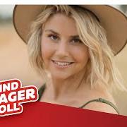 El texto musical LIEBE IST EINE KISSENSCHLACHT de BEATRICE EGLI también está presente en el álbum Natürlich! (2019)