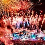 El texto musical WHEN I GROW UP de DIMITRI VEGAS & LIKE MIKE también está presente en el álbum Tomorrowland 2018 (2018)