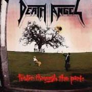 El texto musical OPEN UP de DEATH ANGEL también está presente en el álbum Frolic through the park (1988)