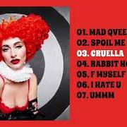 El texto musical CRUELLA de QVEEN HERBY también está presente en el álbum Mad qveen (2022)