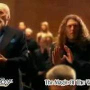 El texto musical LO SPECCHIO D'ARGENTO de RHAPSODY también está presente en el álbum The magic of the wizard's dream (2005)