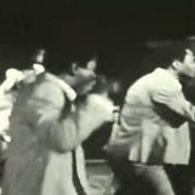 El texto musical SWEET PAINS de SAM & DAVE también está presente en el álbum Double dynamite (1967)