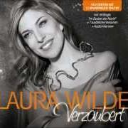 El texto musical MITTEN INS HERZ de LAURA WILDE también está presente en el álbum Verzaubert (2015)